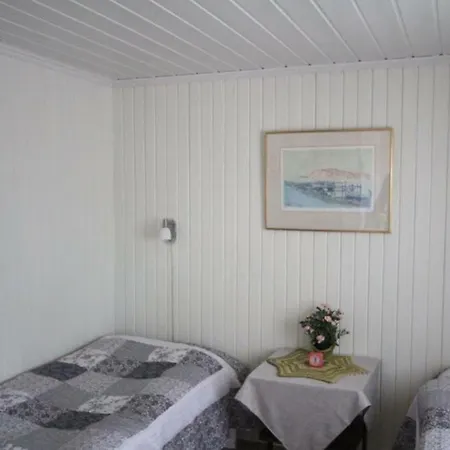 Holiday home Breidablikk Two-bedroom *